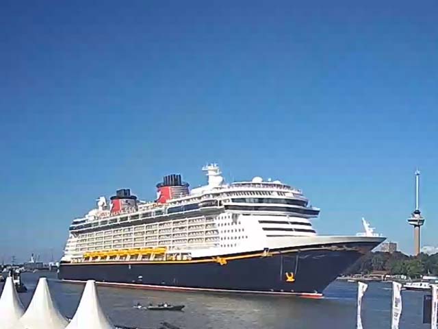 Aankomst Disney Dream in Rotterdam